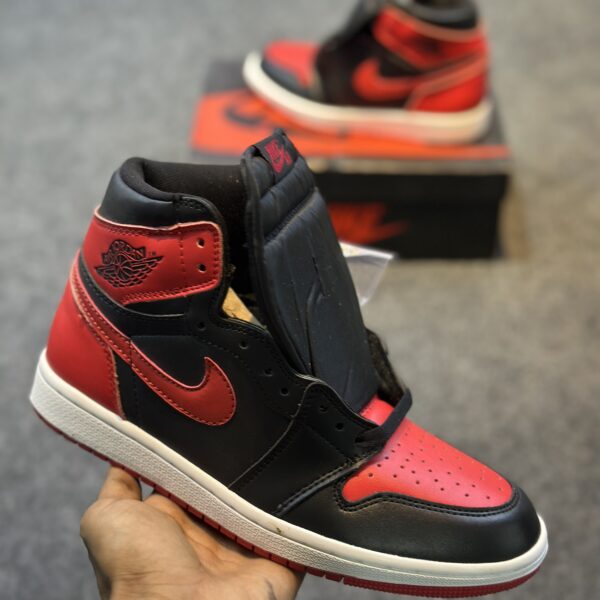 JORDAN-1 RETRO BLACK (1.1 Grade)